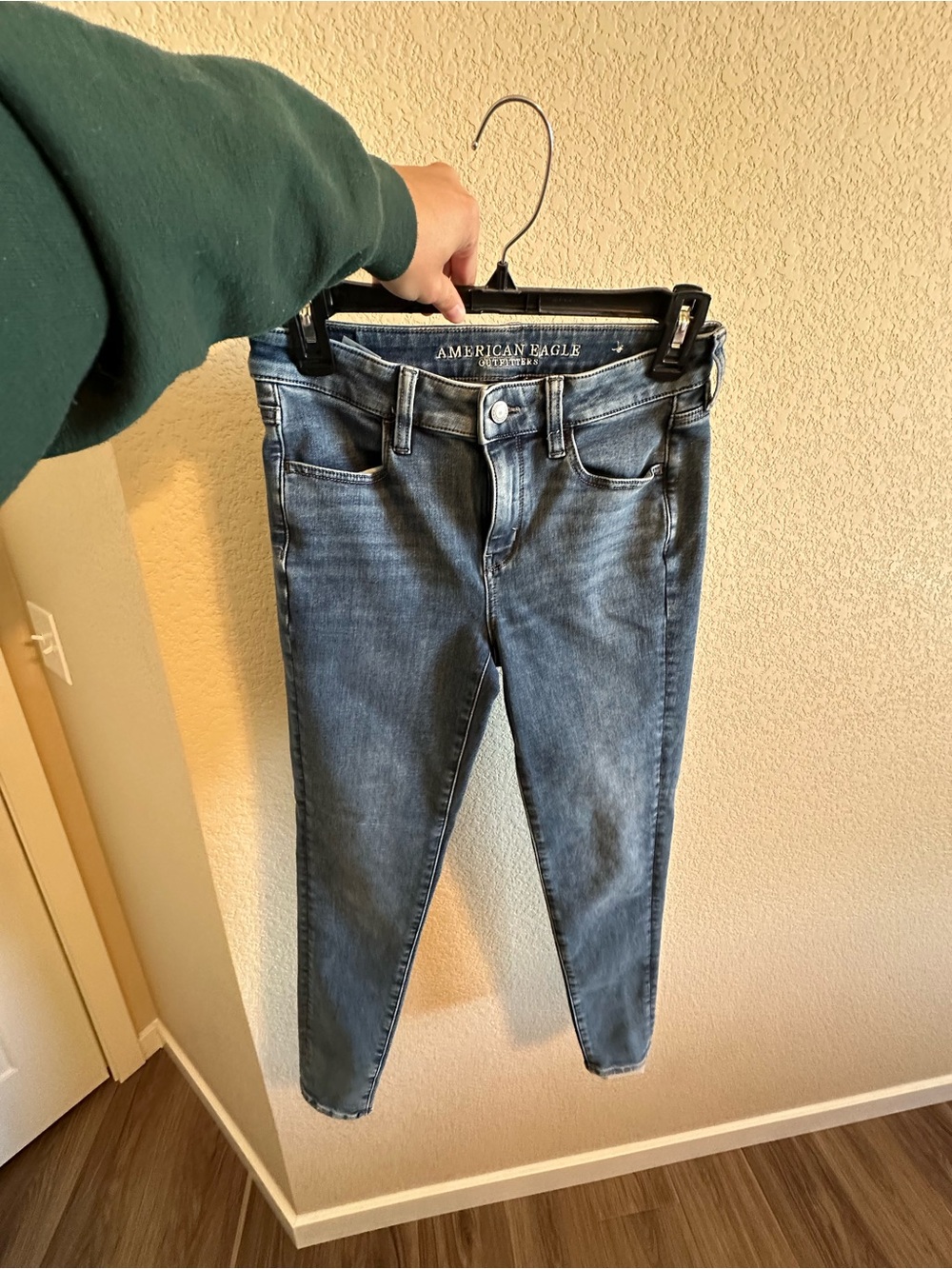 American Eagle Outfitters Women's Skinny Jeans - Mid Blue Wash